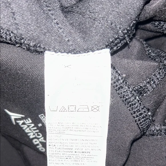 Old Navy Black Quilted-Panel Active Leggings for Kids - Picture 6 of 6